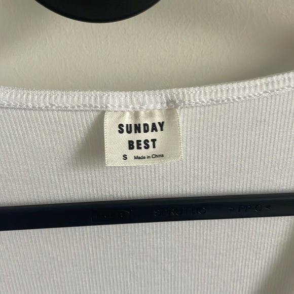 Sunday Best white cross t-shirt - Picture 3 of 3